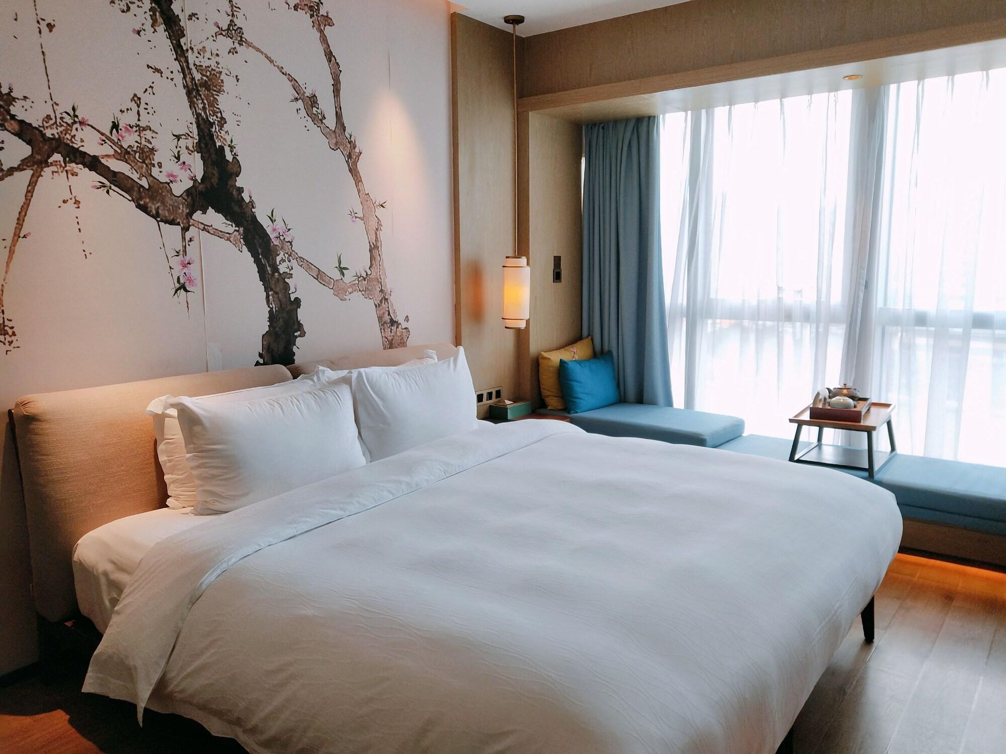 Howard Johnson Riverview Hotel גואנגג'ואו מראה חיצוני תמונה